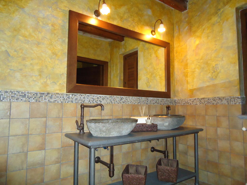 Agrituirsmo Masseria Campierti Falciano del Massico Стая снимка
