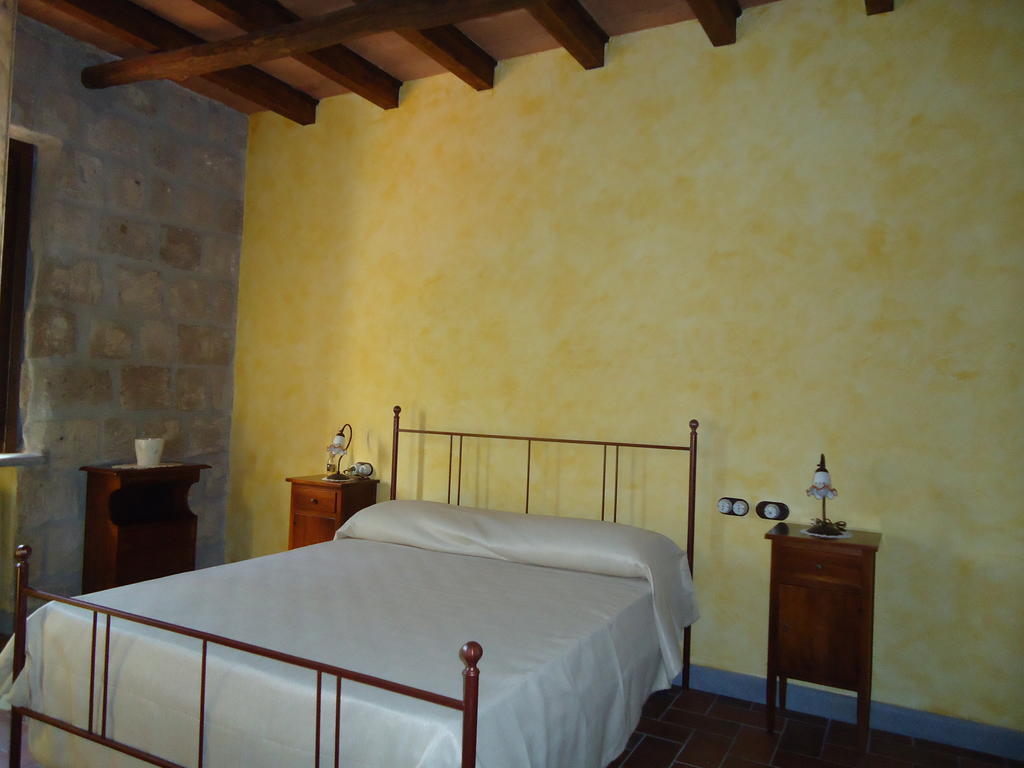Agrituirsmo Masseria Campierti Falciano del Massico Стая снимка